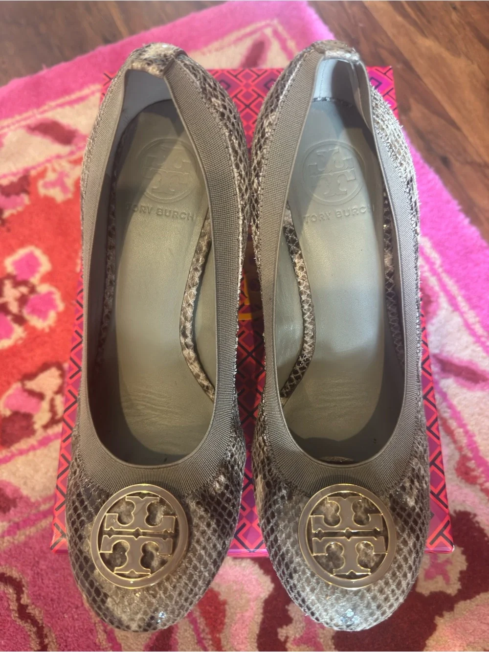 Tory Burch Caroline Wedge Natural Snake Print with Gold Logo, SZ 8